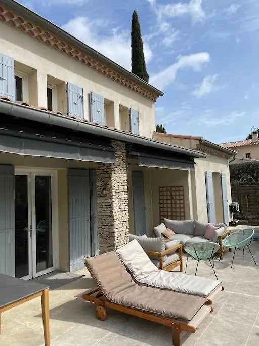 Villa En Provence Avec Piscine Les Angles  Les Angles (Gard)